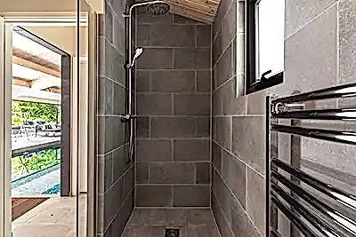 Luxury, without delay 
